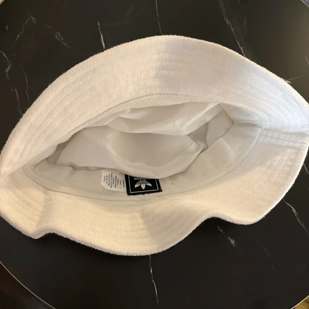 Bucket hat - Picture 3 of 3